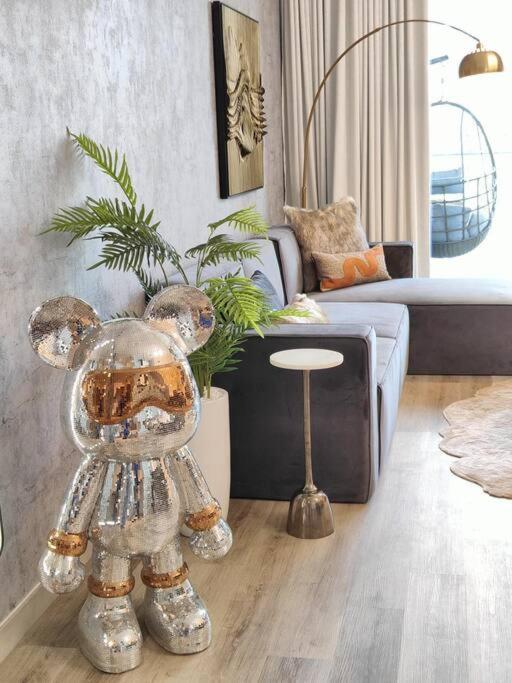 Vakantiehuis Burj View - 10 Minutes Walk Dream Lux Designer 3bd *