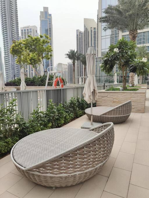 Vakantiehuis Burj View - 10 Minutes Walk Dream Lux Designer 3bd Dubai